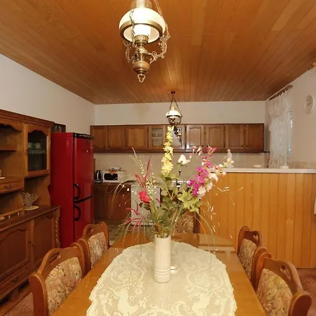 Senija - 150 M From Beach Supetar