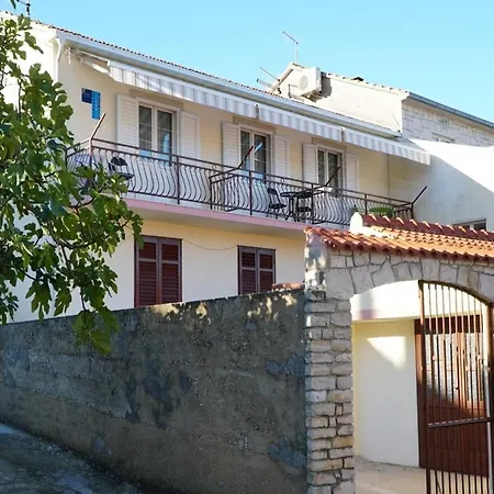 Apartment Senija - 150 M From Beach *